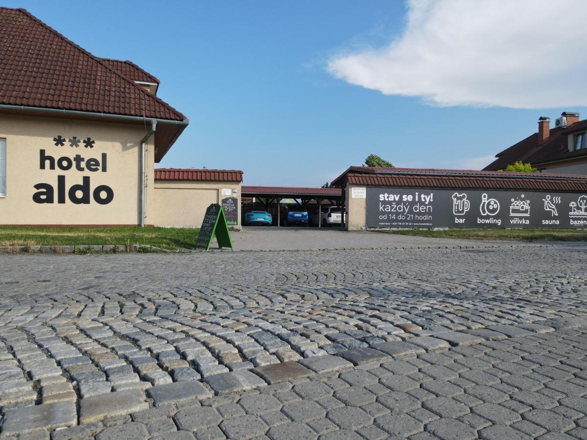 Hotel Aldo Uničov Exterior foto